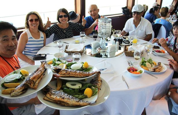 Bosphorus Luxury Lunch Cruise & Black Sea Swimming Experience