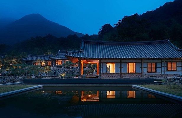 BTS fliming location in Jeonju Tour with House of Awon, Jeonju Zoo