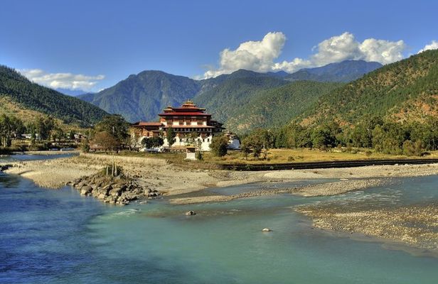 Bhutan Tour- 5 DAYS 4 NIGHTS
