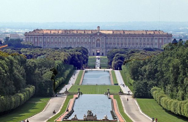Private Chauffeured Tour to Caserta Royal Palace from Rome and Designer Outlet