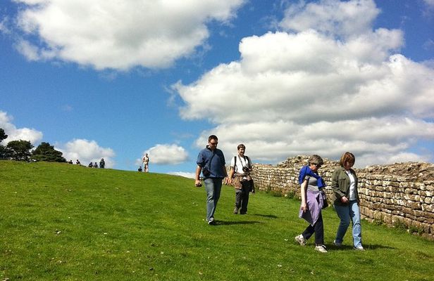 Cruise Excursion: Hadrian's Wall & the Roman Frontier