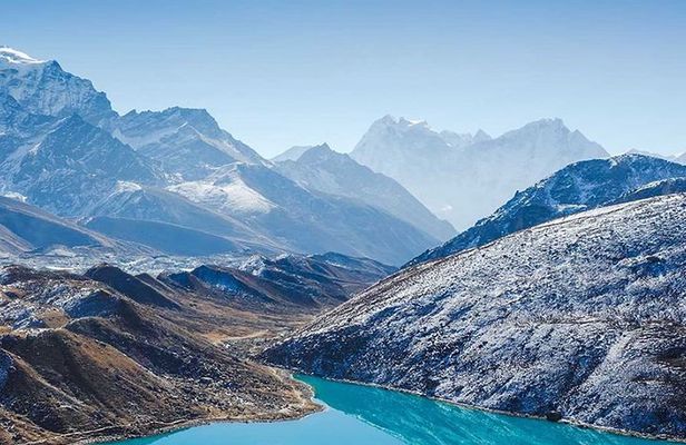 The Beauty of Gokyo Valley – 15 DAYS