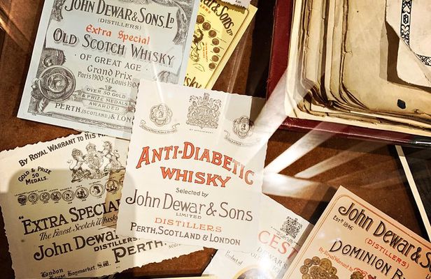 Casks & Chronicles: Day Tour of Scottish Whisky Distilleries