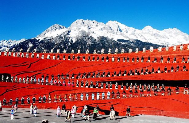 Lijiang Private Day Tour: Jade Dragon Snow Mountain and Impression Lijiang Show
