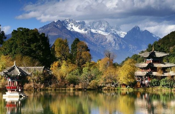 Lijiang Private Day Tour to Jade Dragon Snow Mountain, Impressions Show and More