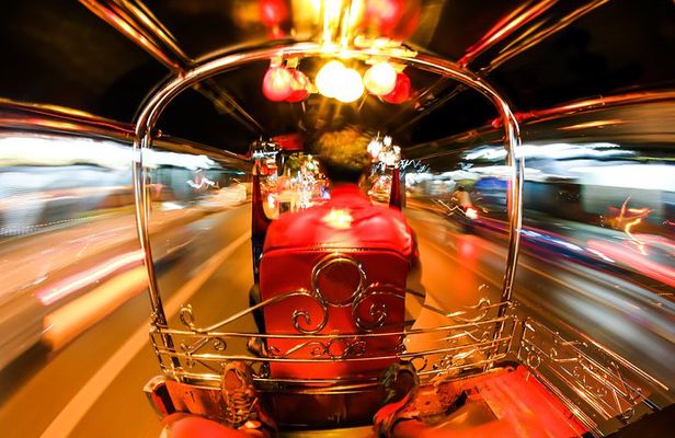 Bangkok Experience Under Moonshine by Tuk Tuk