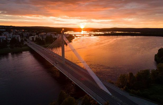 Midnight Sun Photography Tour