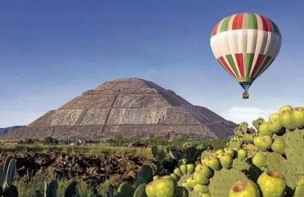Teotihuacan Sunrise Balloon Ride with Breakfast,Pyramids & Mezcal