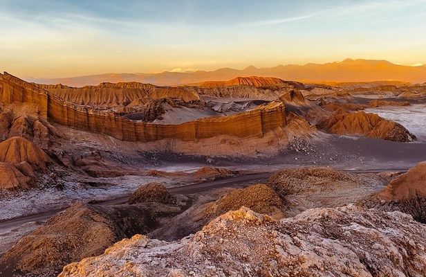 Small-Group Tour to Moon Valley from San Pedro de Atacama 