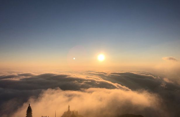 Hiking Fansipan in 1 day