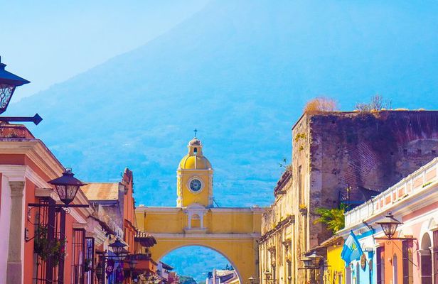 Full-Day Tour: Colonial Antigua, Jade Factory and Textile Experience from Guatemala City
