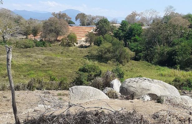 Private Xihuacan Archaeological Tour