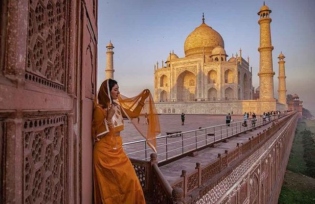 4-Nights 5-Days India's Golden Triangle - Jaipur Agra Delhi Tour