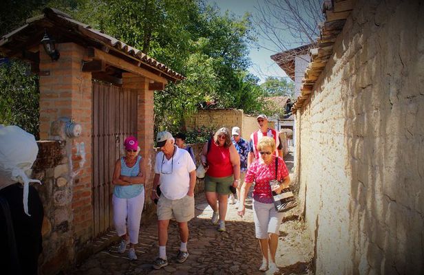 San Sebastian del Oeste Tour
