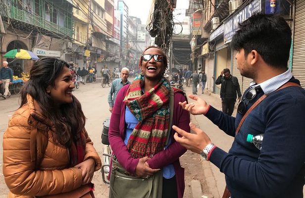 Explore the Beauty of Old Delhi & the Spice Market!