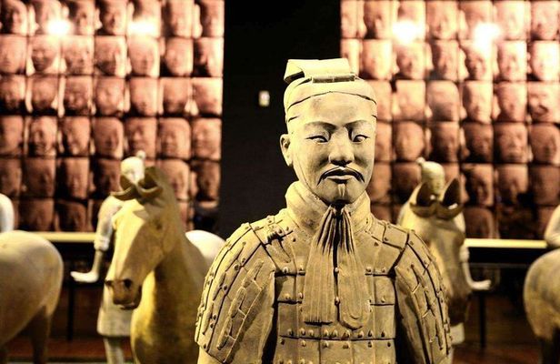 Xian Terra-cotta Warriors Private Tour with Pickup from Airport or Train Station