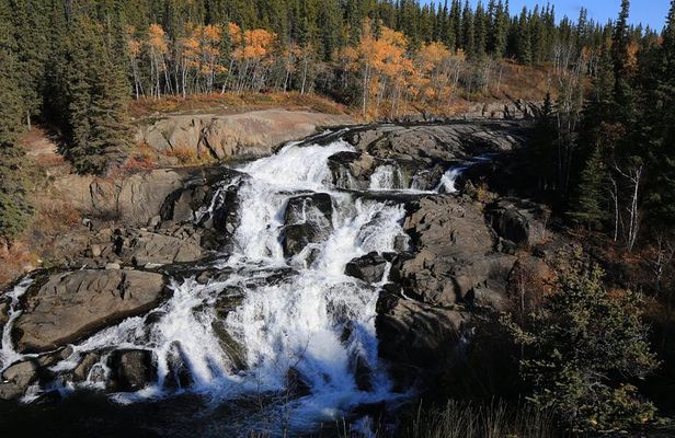 Cameron Falls Hiking Tour