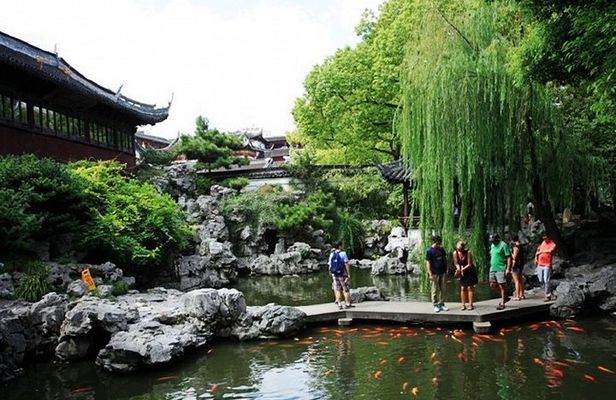 4-HourJade Buddha Temple & Yu Garden Private Tour withTea Tasting
