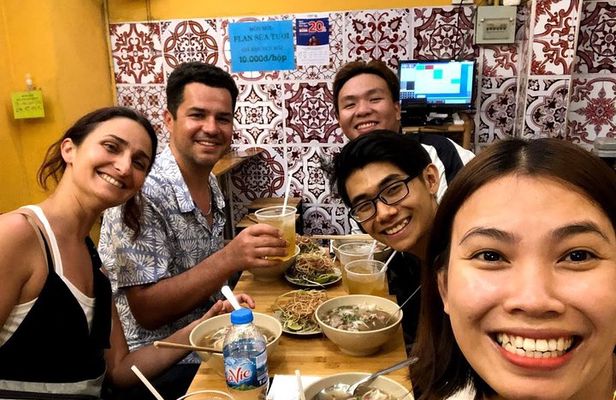 Walking Food Tour With Accommodation Pick Up