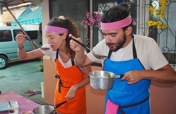 Traditional Food of Rajasthan Cooking Class Experience 