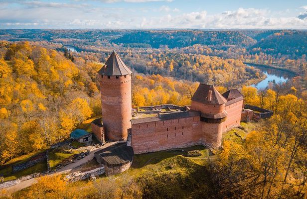  The Best of Sigulda Private Walking Tour