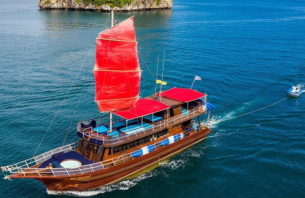 Private Full-Day Red Dragon Yacht to Angthong National Marine Park