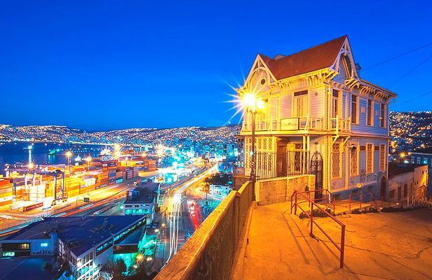 A full Private Tour of Valparaiso from Santiago