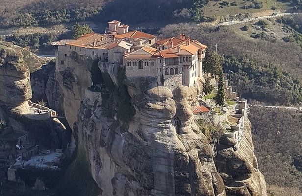 Private tour from Thessaloniki to Meteora