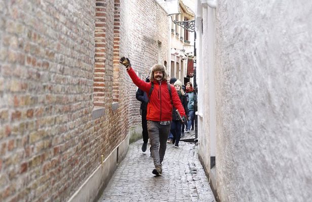 QuizQuest: A Trivia Tour of Bruges (Private Tour)