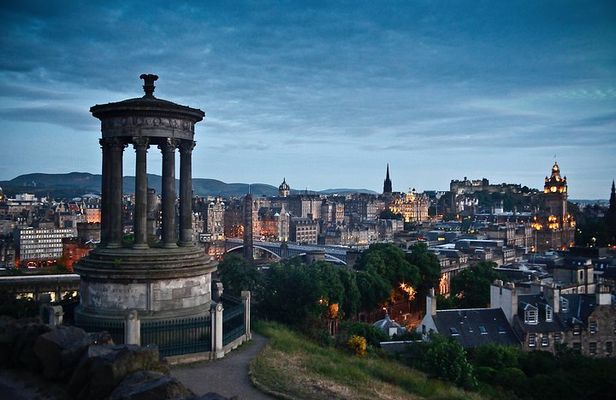 Private Walking Tour: Edinburgh Highlights, including entry to Edinburgh Castle