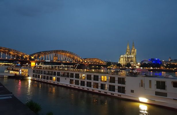 Private walking tour of Cologne's old town