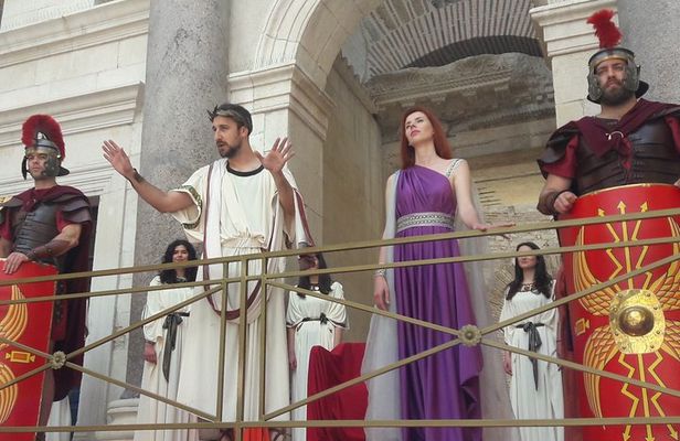 SPLIT-PRIVATE Emperor's Walk for History Lovers + Cellars Museum