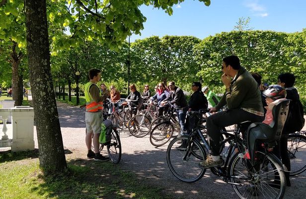 Tallinn Bike Tour with Electric Bikes
