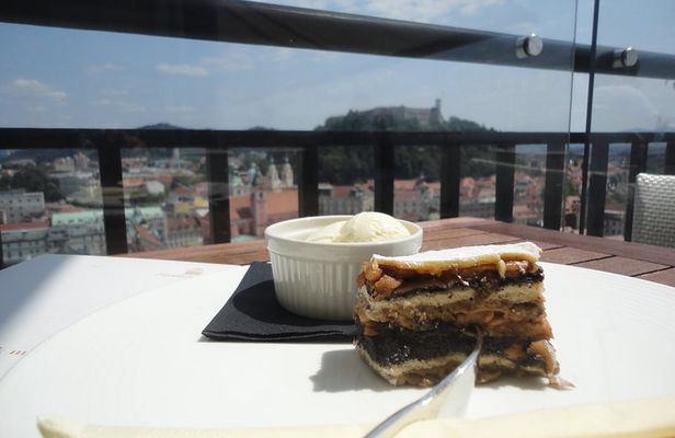 Slovenian culinary experience in Ljubljana | Private tour