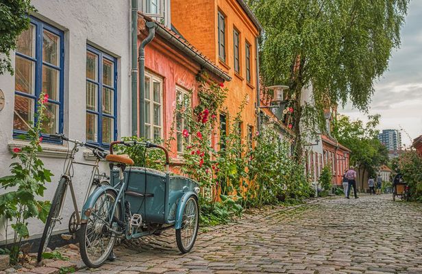 Jewels of Aarhus – Guided Walking Tour