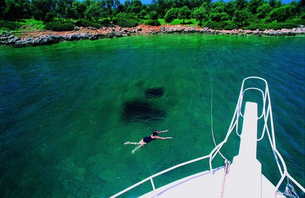 Side Lazy Day Boat Trip