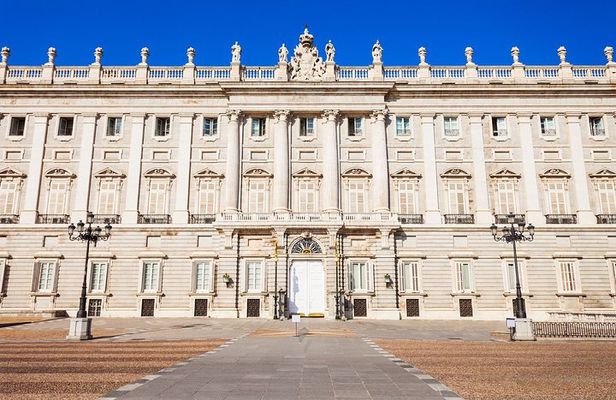 Madrid Old Town & Royal Palace Walking Tour Skip the Line Ticket