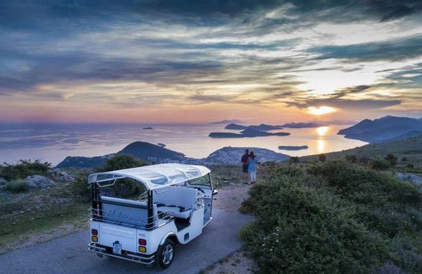 Dubrovnik E-Tuk Tuk Sunset Tour to Mount Srd 