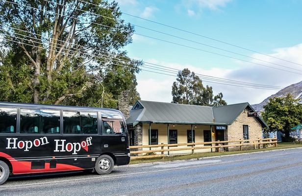 Queenstown Hop-on Hop-off Evening Beer Tour