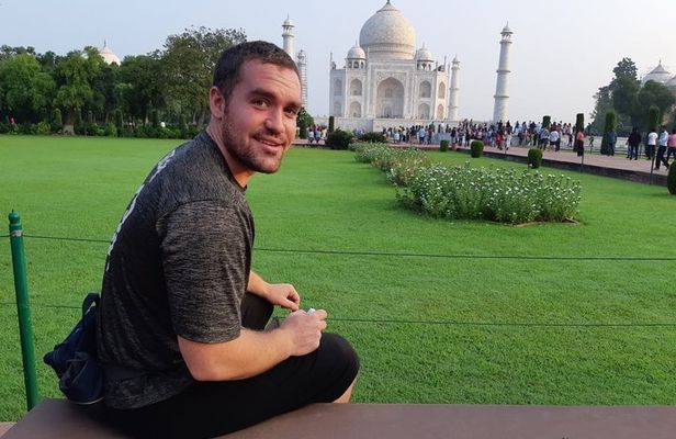 Private Trip To Agra with Entrance Ticket & Lunch