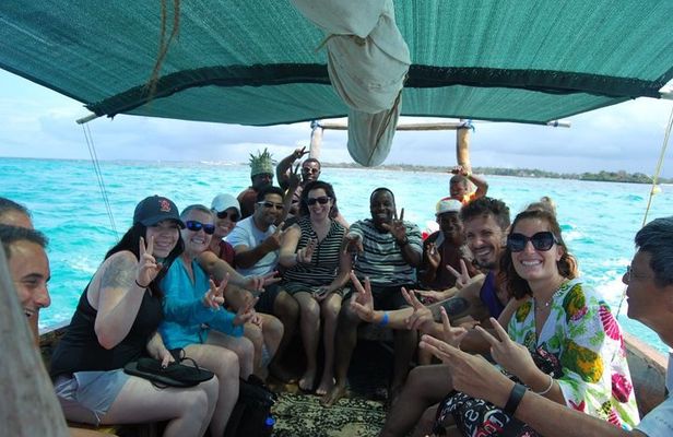 Safari Blue: Sandbank, Snorkeling & Seafood Feast & Seafood Feast