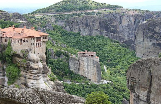2 Day Award-Winning Private Tour to Delphi & Meteora from Athens