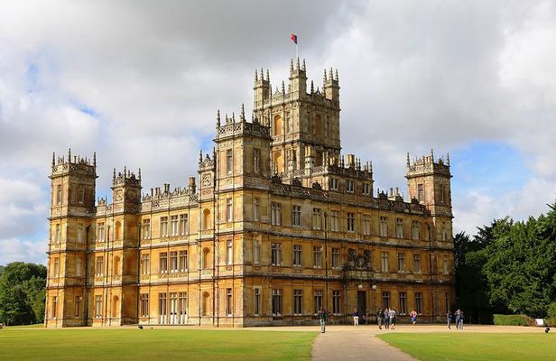 Private Downton Abbey Tour, including Bampton, Cogges Farm, and Highclere