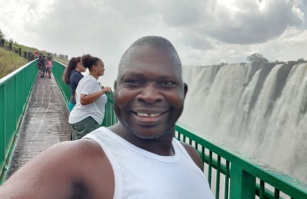Guided Tour of the Victoria Falls On The Zambia Side