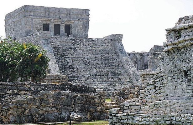 4x1 Tour to Tulum, Coba, a Cenote and Playa del Carmen for only one price!