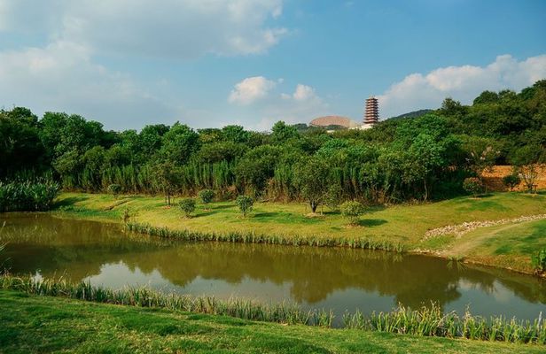 Half Day Private Tour to Niushoushan Cultural Park in Nanjing