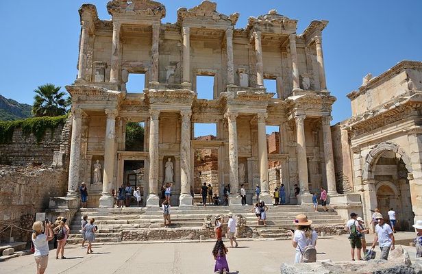 2-Hour Private Guided The best of Izmir Walking Tour