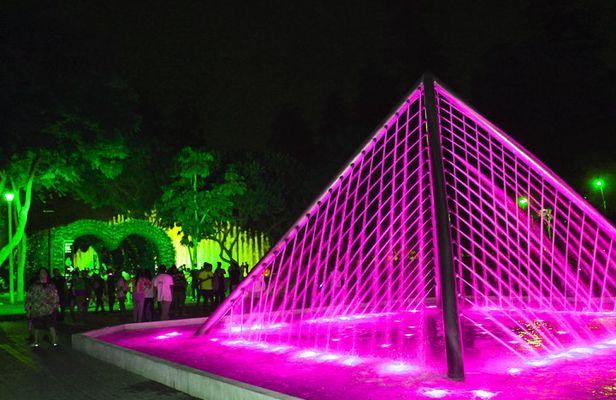 Magic Fountains Park Tour & Light Show