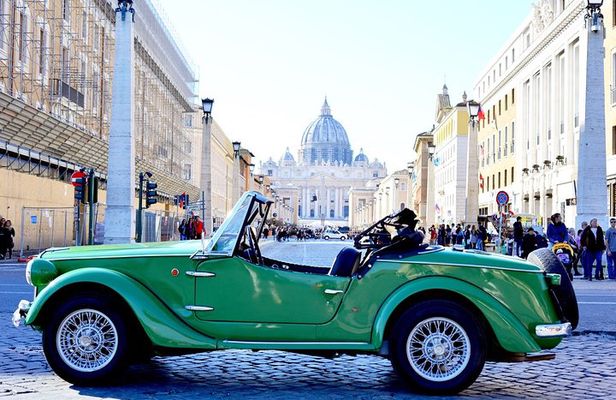 Rome Panoramic Tour by Vintage Classic Cabriolet Car or Vintage Minibus
