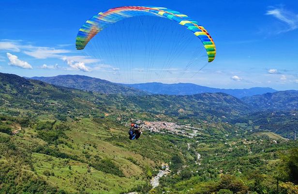 Guatape & Paragliding & Rock Private Tour From Medellin